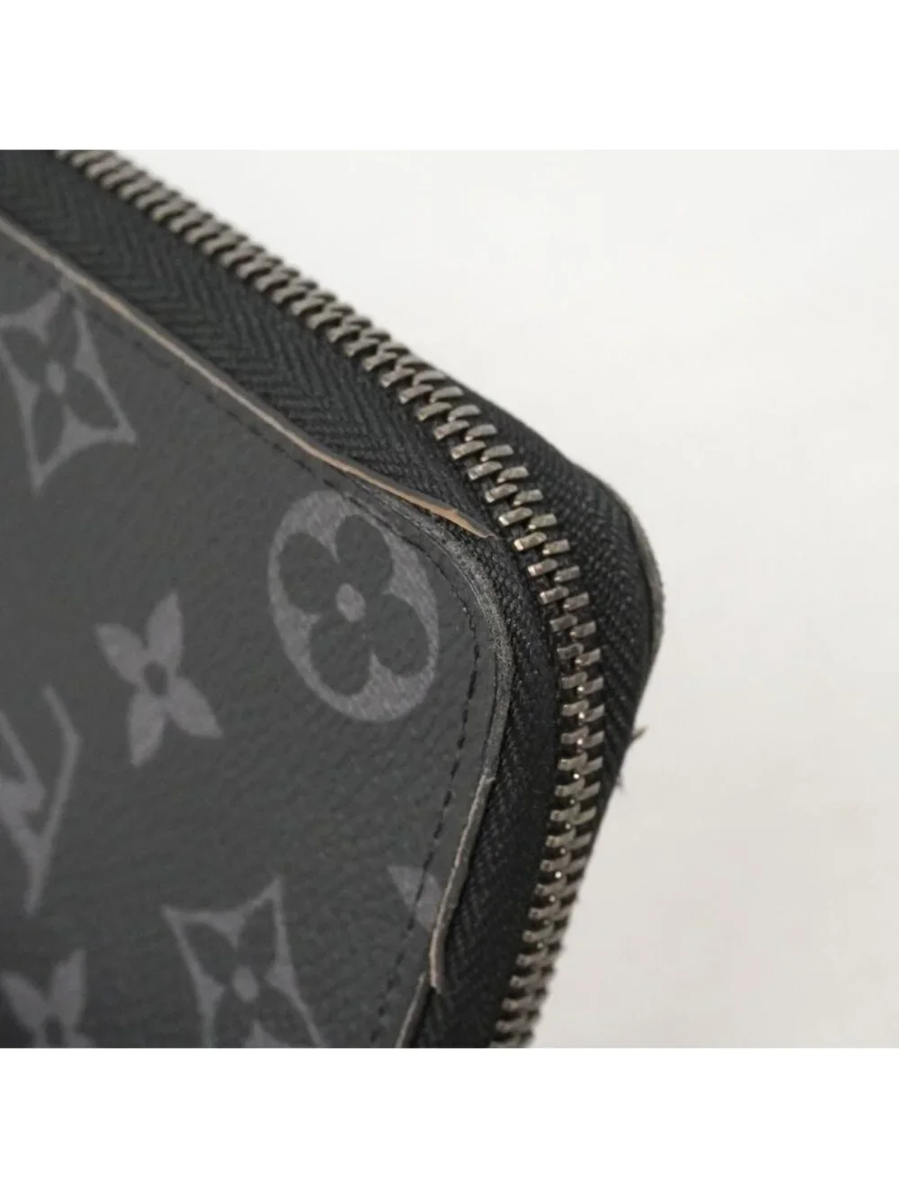 Louis Vuitton Wallet Monogram Eclipse Zippy Vertical Black